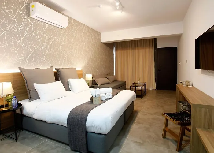 Cosmopolis Multi-venue Aparthotel