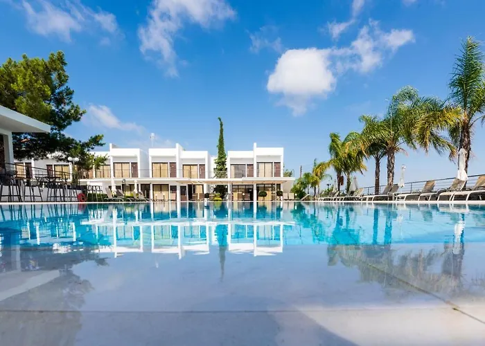 Cosmopolis Multi-venue Apart-hotel