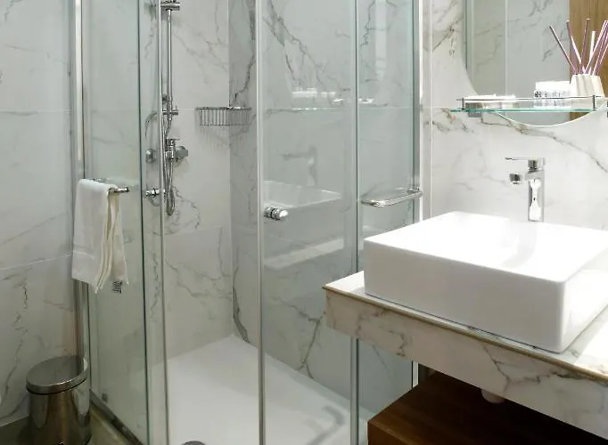 Cosmopolis Multi-venue Lejlighedshotel 3*